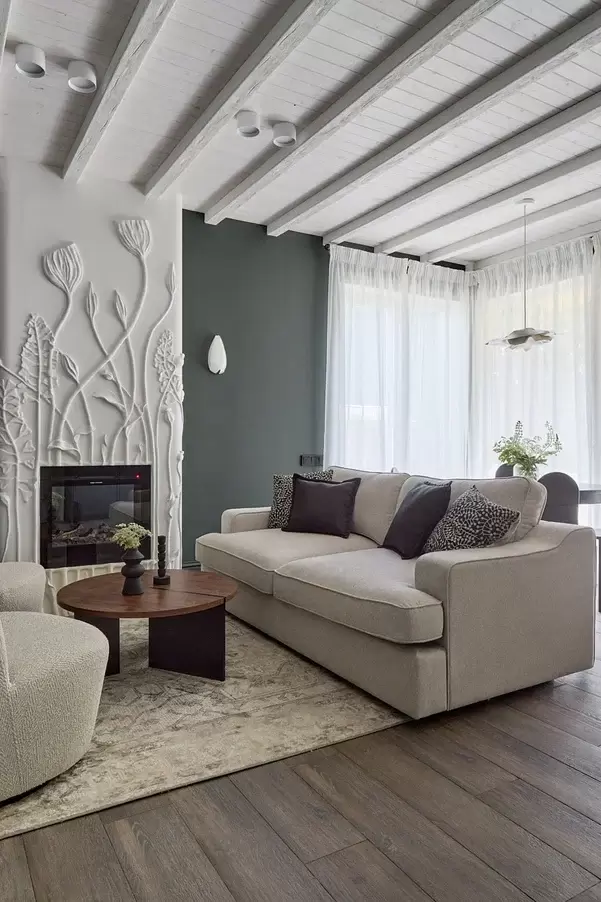 Кухня-гостиная с цветущим камином — 15