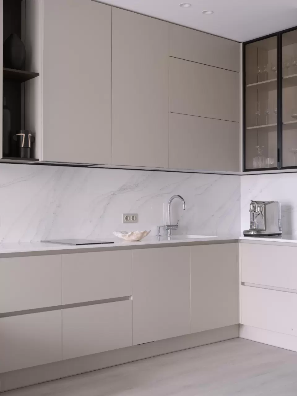 Монохром — 10