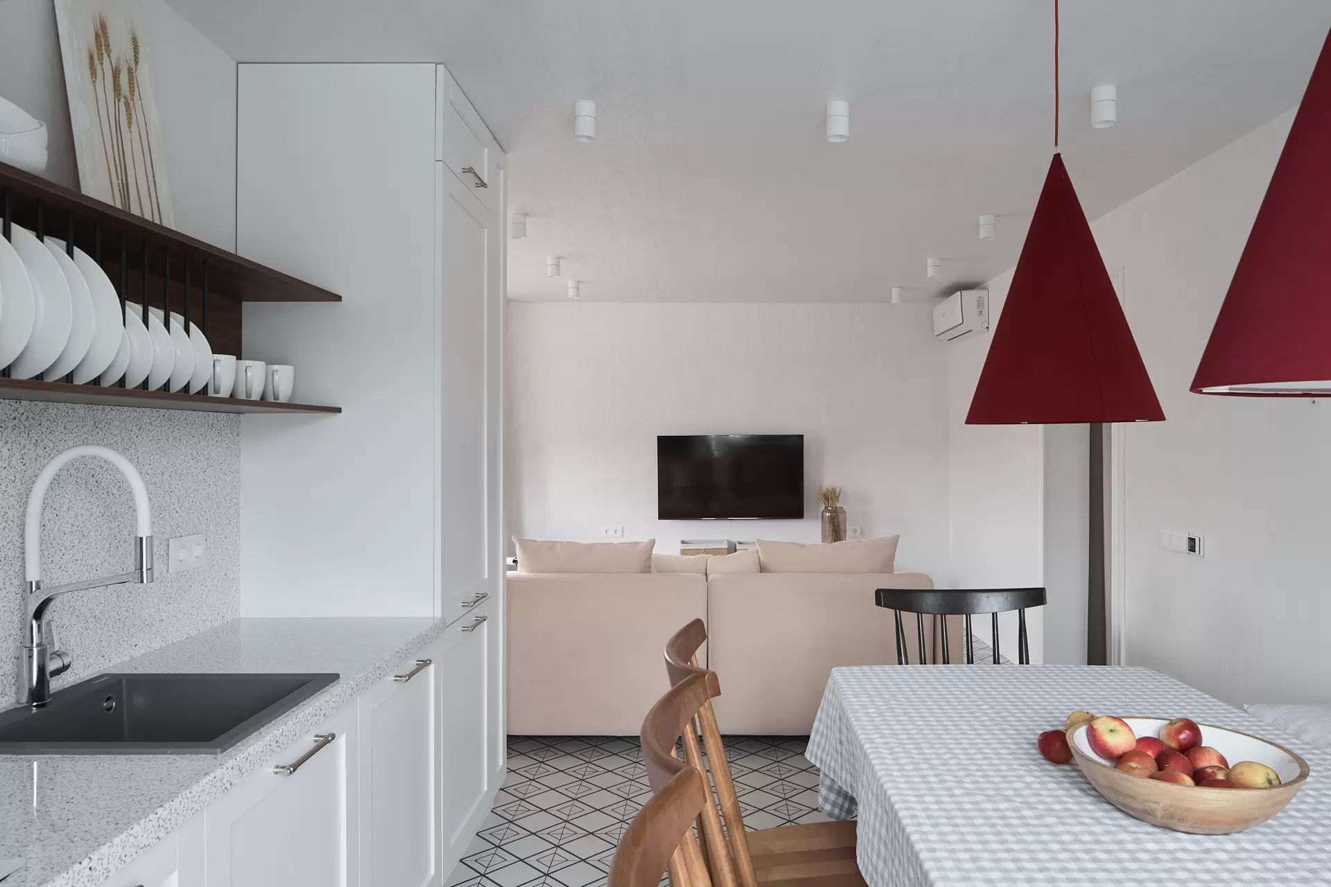 Кухня-гостиная с вишенкой на торте — 3