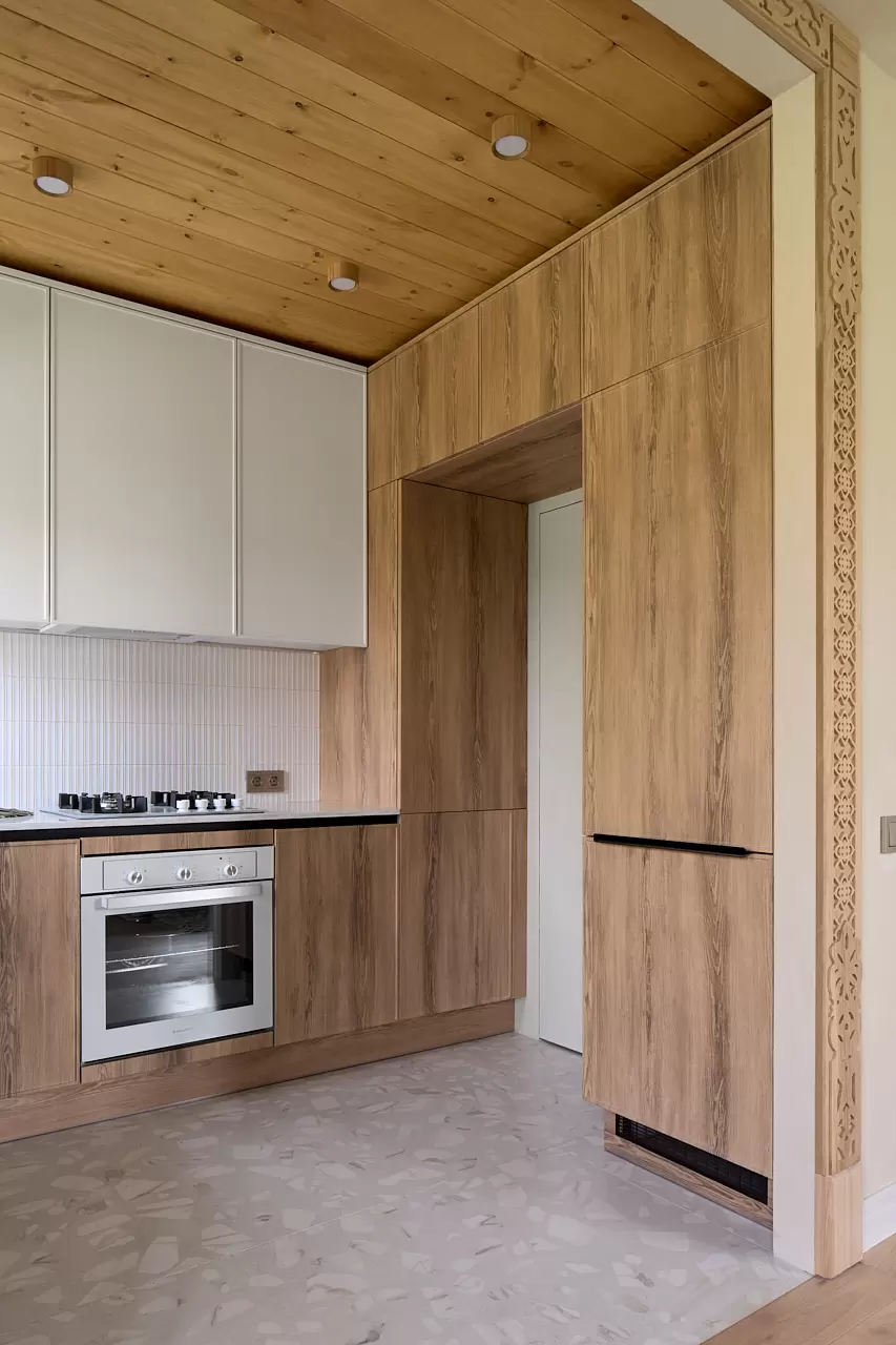 Кухня-гостиная в неорусском стиле — 3