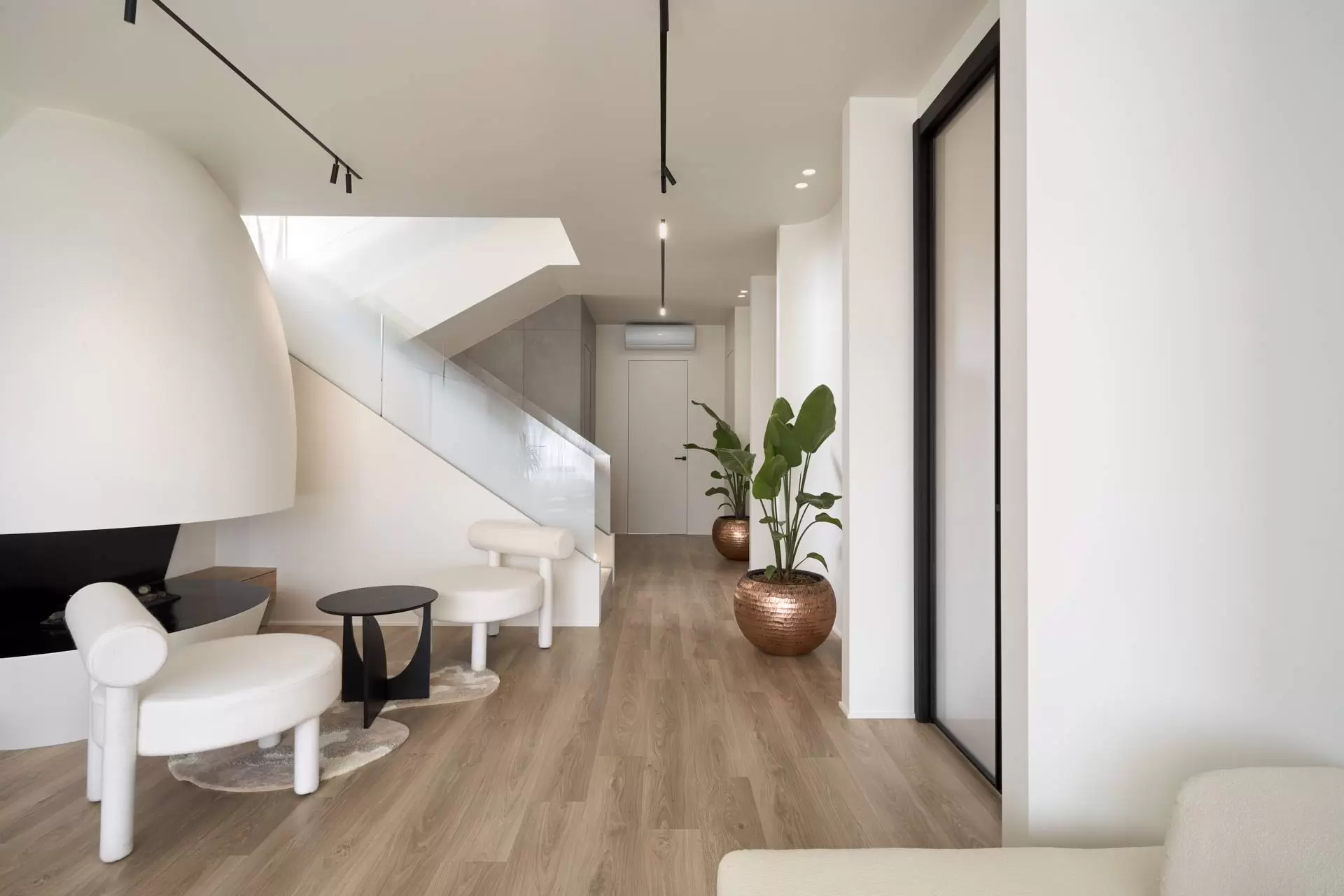 Обнимающий минимализм — 12